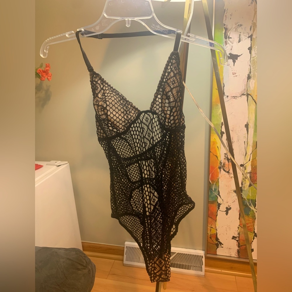 🖤NWOT Victoria’s Secret black net teddy🖤